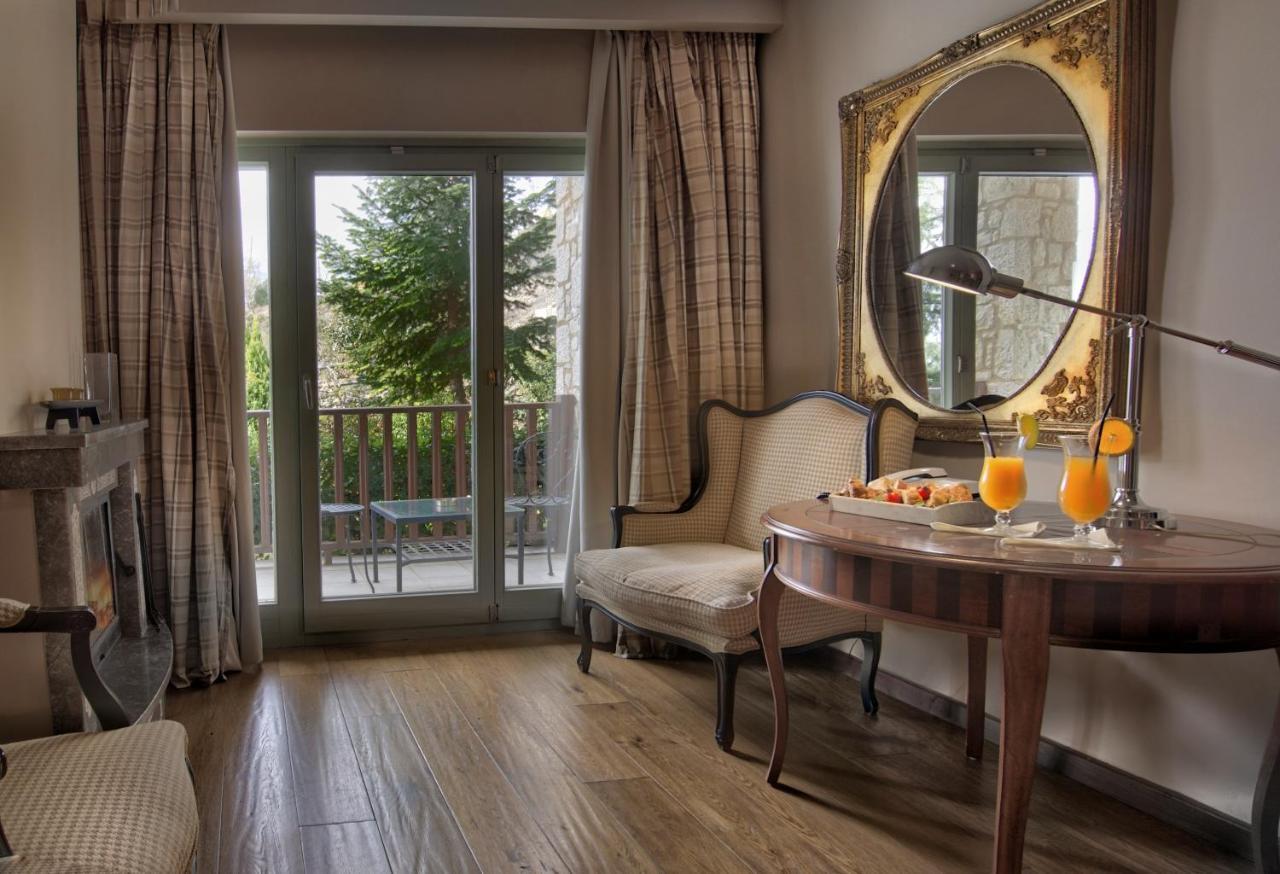 Aegli Arachova Hotel Kültér fotó